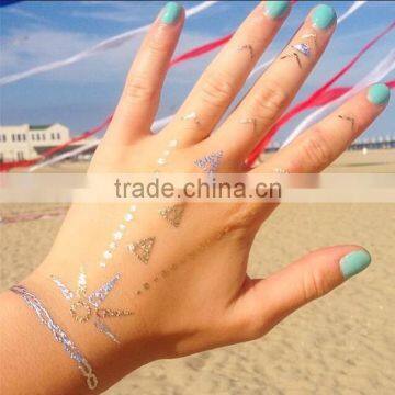 Direction Desgin Gold Flash Tattoo