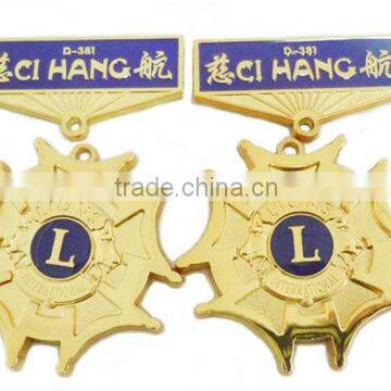 2016 cheap Promotion gold customized lions club honor medal