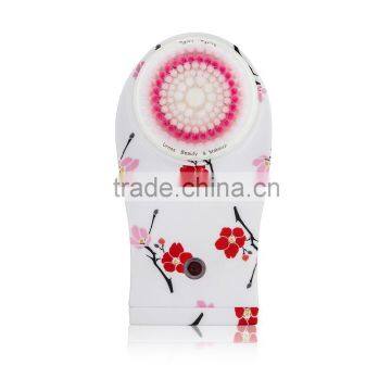 URNSS facial cleansing scrubber, daisy series D2