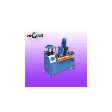 Automatic plug terminal crimping machine