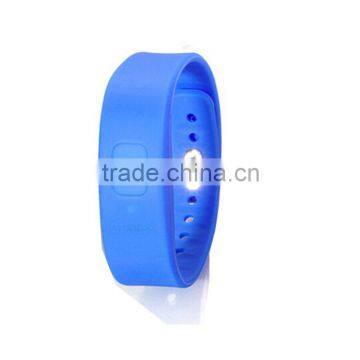 Anti theft bluetooth wristband vibrating when coming the call