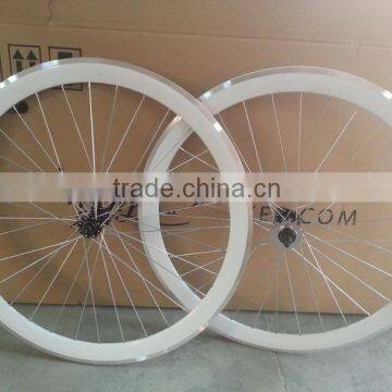 2016 hot selling aluminum alloy wheel set deep V rim 45mm filpflop hub wheelset white wheelset                        
                                                Quality Choice