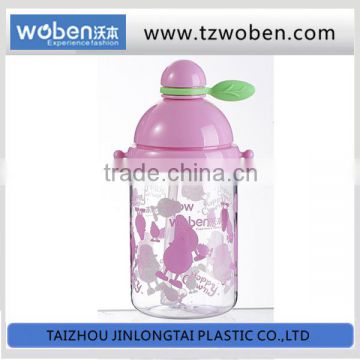 plastic drinking bottles with strraw