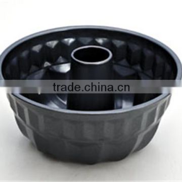 non-stick carbon steel chimney bunt cake mould