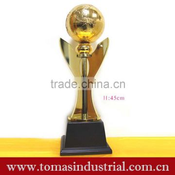 Guangzhou wholesale custom resin foodball sport trophy cup