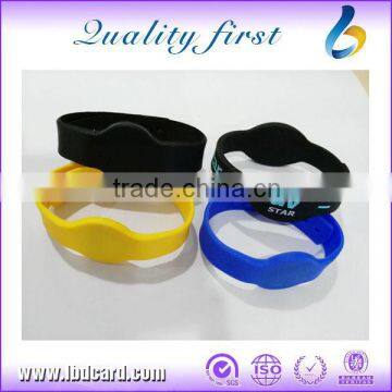 Colorful Ntag216 RFID Wristbands Could Be Customized