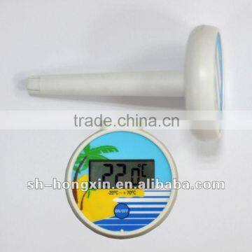 Digital swimming pool thermometer