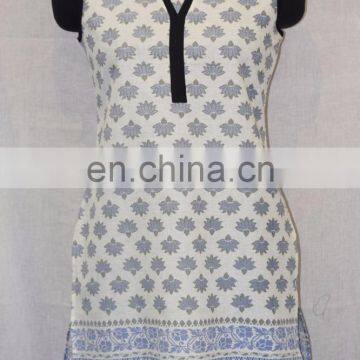 white colour printed kurti