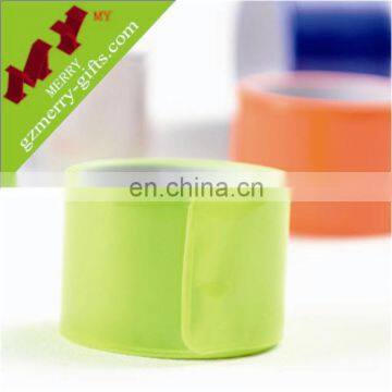 Pretty logo silicone cheap custom pvc slap bracelet wholesale