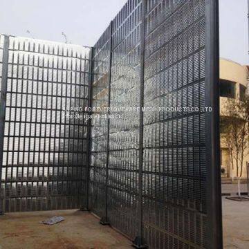 Industrial Park Noise Barrier photo-4