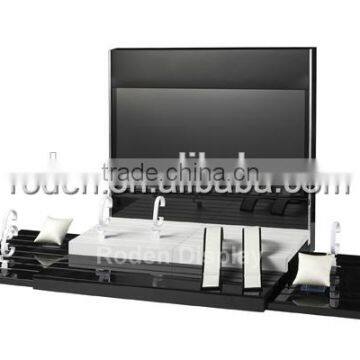 High Quality Fashionable LCD Watch Display Stand Window LCD Display