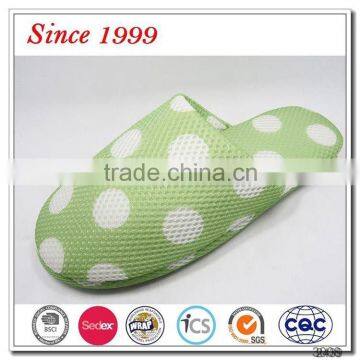 Fresh Green Wave Point Customized Logo Indoor Slippers photo-2