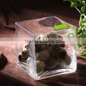 Clear glass vase