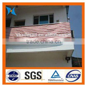 2013 Cheap colourful 100% HDPE balcony wind screen