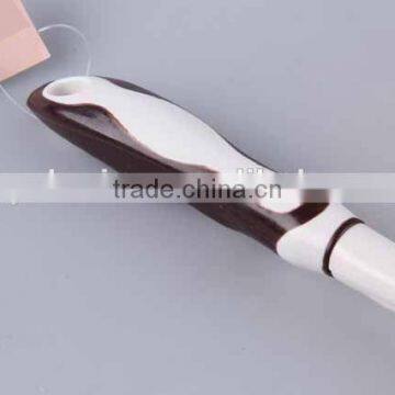 Curved Plastic Cleaning Brush photo-2