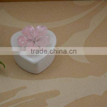 Hand Painted White Ceramic Jewel Box With Flower Shape Design photo-2