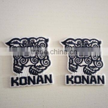 China Factory Custom Personalized Iron on Embroidery Patches for Jackets photo-4