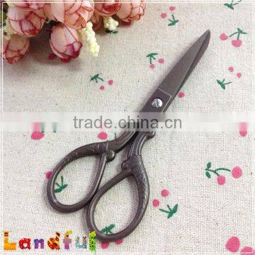 Vintage Special Engraved Lace Fabric Wool Bronze Scissors photo-2