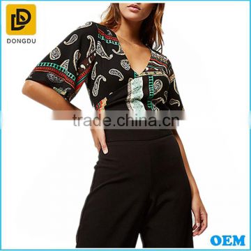 Wholesale cheap custom black long sleeve paisley print wrap front women crop top