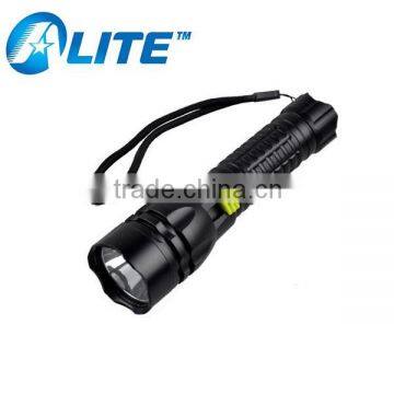 New Arrival Diving Grade IP68 Underwater 50M XPE LED Diving Flashlight