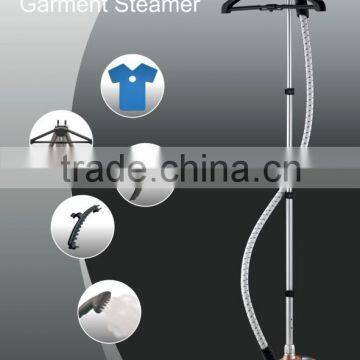 Hand garment steamer