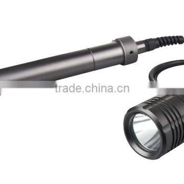 High Quality Brightness Super Powerful Rechargeable Led Flashlight for Diving to 150Meters photo-6
