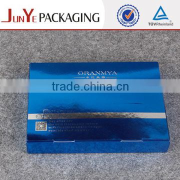 glossy lamiantion women cosmetic packaging box with customed logo                        
                                                                                Supplier's Choice