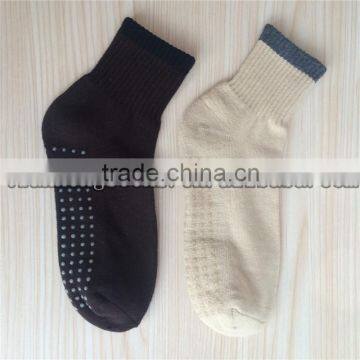 Hot Selling Non Slip Socks Yoga Socks Trampoline Socks Wth Silicone RubberIn Sole