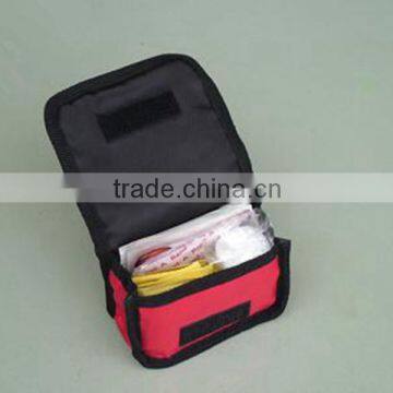 MK-FK25 Wholesale Blue Nylon Medical Waterproof Mini First Aid Kit Bag With Accessories First Aid Box Emergency First Aid Kit photo-3