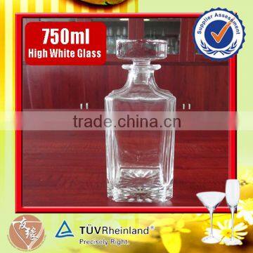 Hot selling high grade 750ml glass square whisky decanter with glass lid