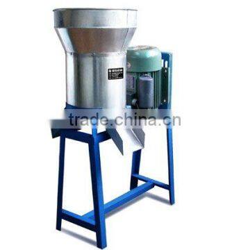 Vegetable crushing machine