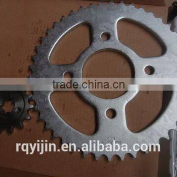 Moto Spare Parts From China Bajaj 150 Pulsar Motorcycle Chain and Sprocket Kits Price