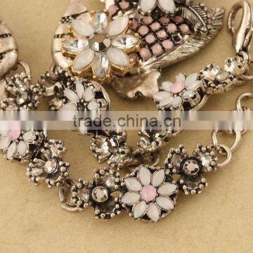 Handmade New Design Women Elegance Alloy Jewelry Necklace photo-2