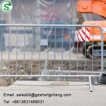 Interlocking steel barriers heavy duty galvanized crowd control fencing