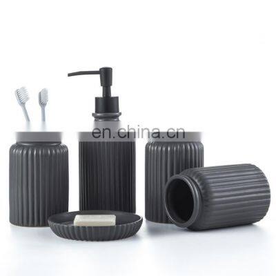 Elegant European Embossed Line Designed Toilet Bathroom 5PC Set Bathroom Kit Bathroom Set Ceramic