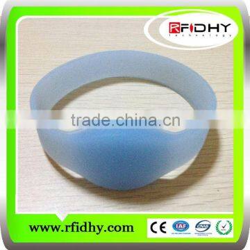 Manufacturer of Customized nfc rfid wristband