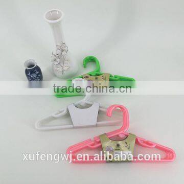 PP Material Household Hot sale Color plastic Hanger for supermarket