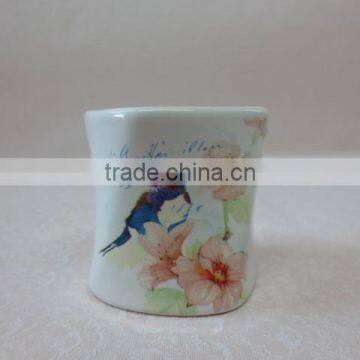 2015 new fine decal design ceramic egg cup holder