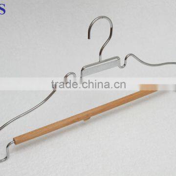 High quality metal Top Hanger with wood bar
