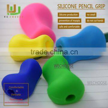 Silicone pencil grip kids ergonomic writing aid make a pencil grip on fingers let drawing more relaxed