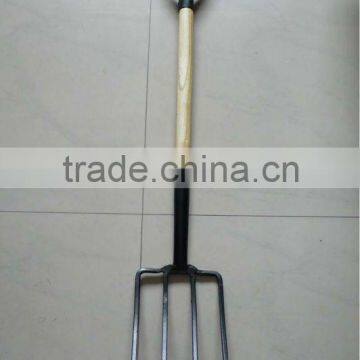 garden fork with wooden handle F107PD