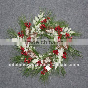 2012 New Fashion Christmas Wreaths with Red Berry