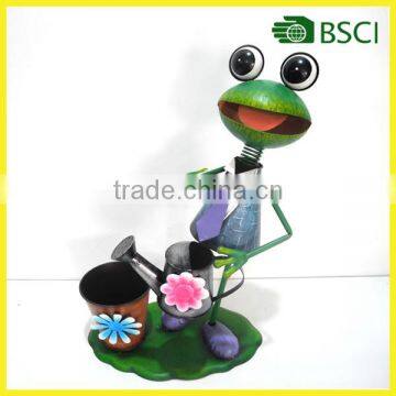 Metal Singing Frog And Flower pot Metal Frog Garden Art