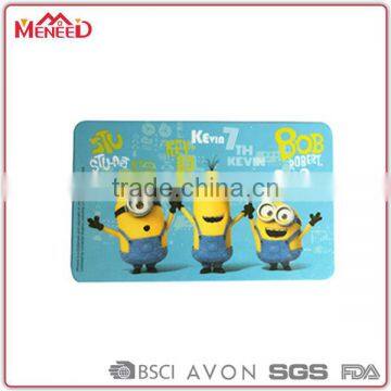 melamine cutting board, plastic items for chopping bread