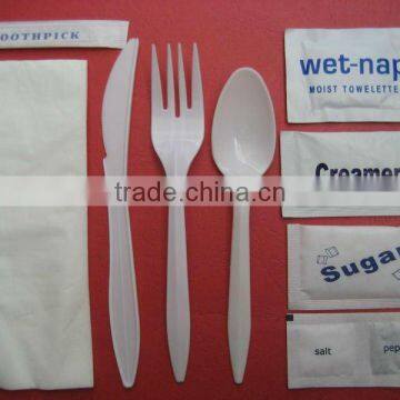 disposable airline cutlery kit with condiment