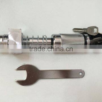 Anti Rattle Hitch Lock photo-2