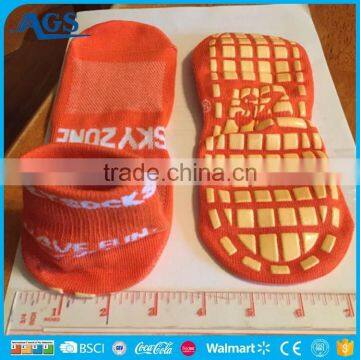 2017 Wholesale Kids Breathable Trampoline Sock With Rubber Grip photo-4