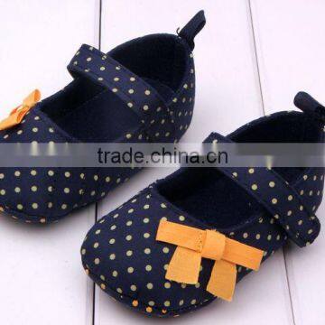 NEW 2014 BABY GIRLS FIRST WALKER BABY SHOE KIDS HANDMAN POLKA DOTS SHOES WITH BOW