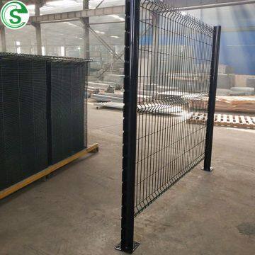 Heavy weldmesh panels with 2000 mm wide 2D fence