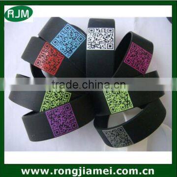 Customized silicone qr code id bracelet with metal clasp